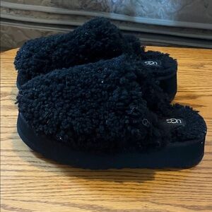 UGG Fluffy Black Platform Slippers